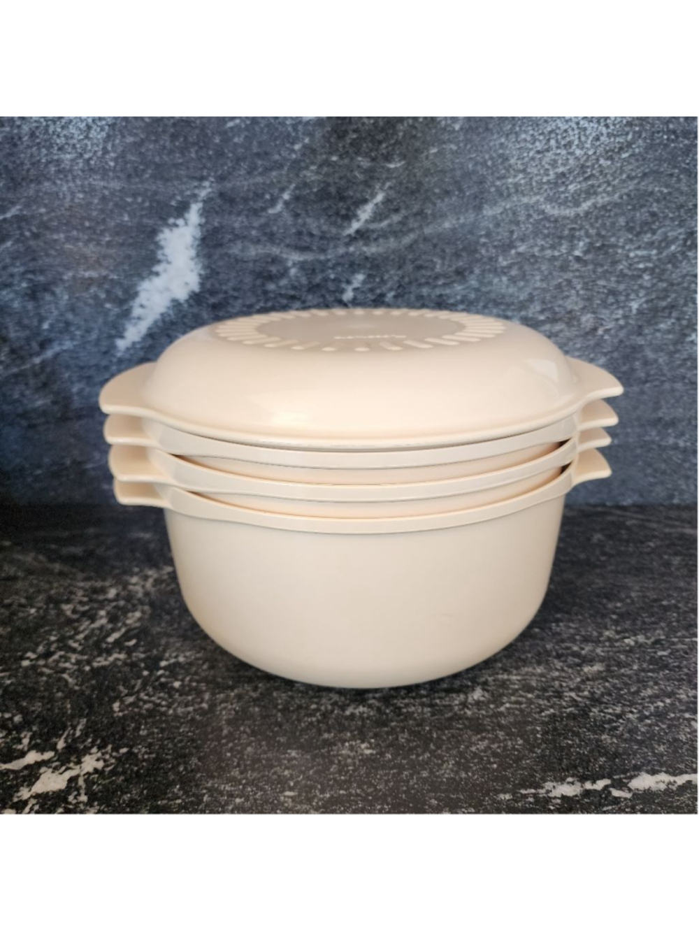 Tupperware Beige Microwave cook Pot  with Lid